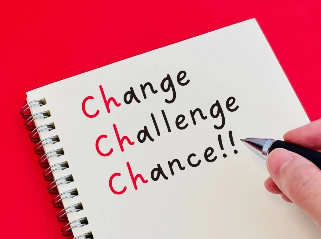 ２人で受験勉強する医療関係者