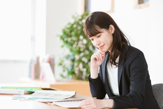 受験勉強に打ち込む